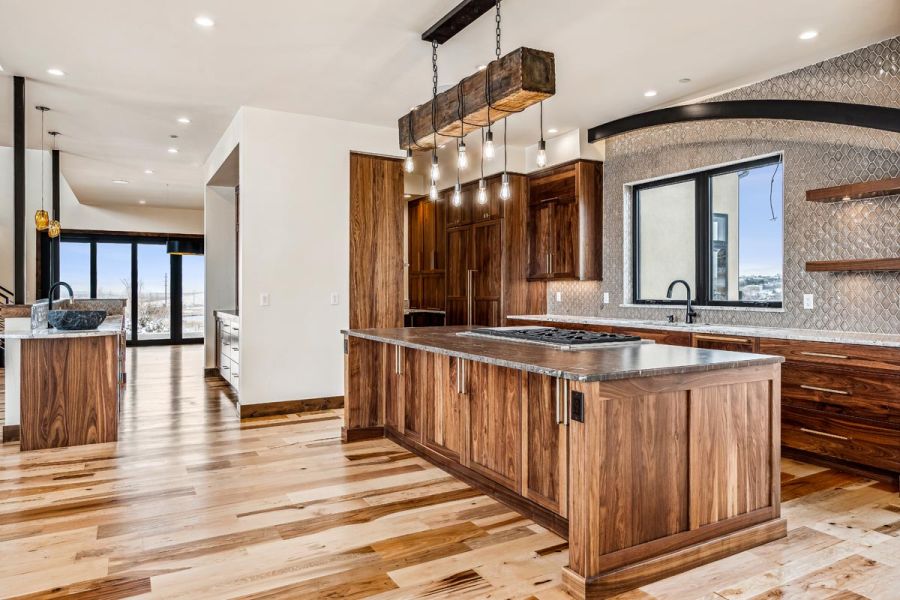 Kitchen and bar area